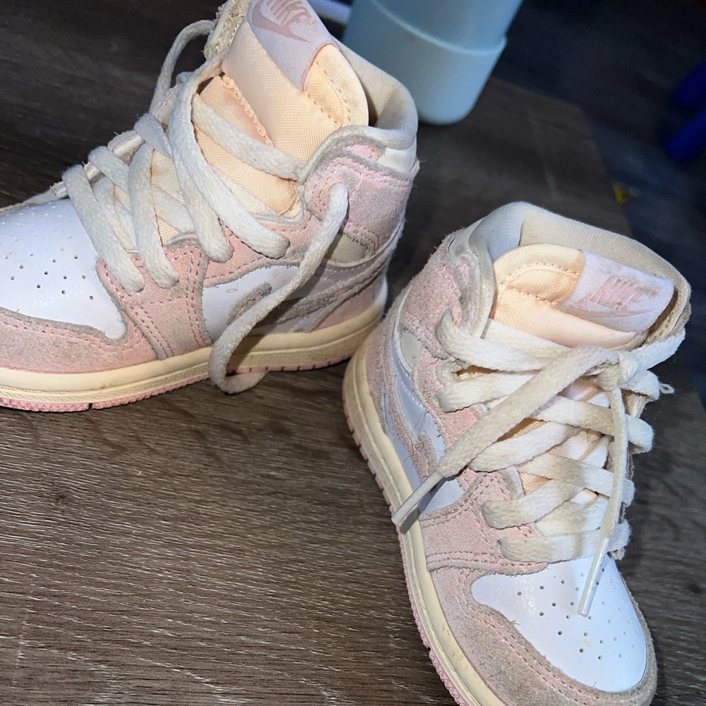 Toddler Jordan 1s 6c